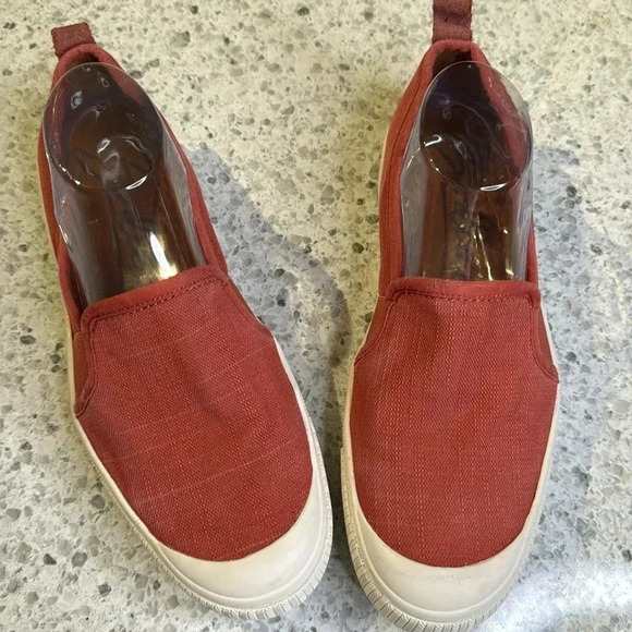 Zodiac leather red slip on flats sneakers size 10m - Picture 2 of 5